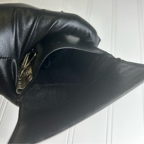 ONE DAY SALE Prada Black Leather 6 Ring Key Holder Wallet Purse - Picture 10 of 12